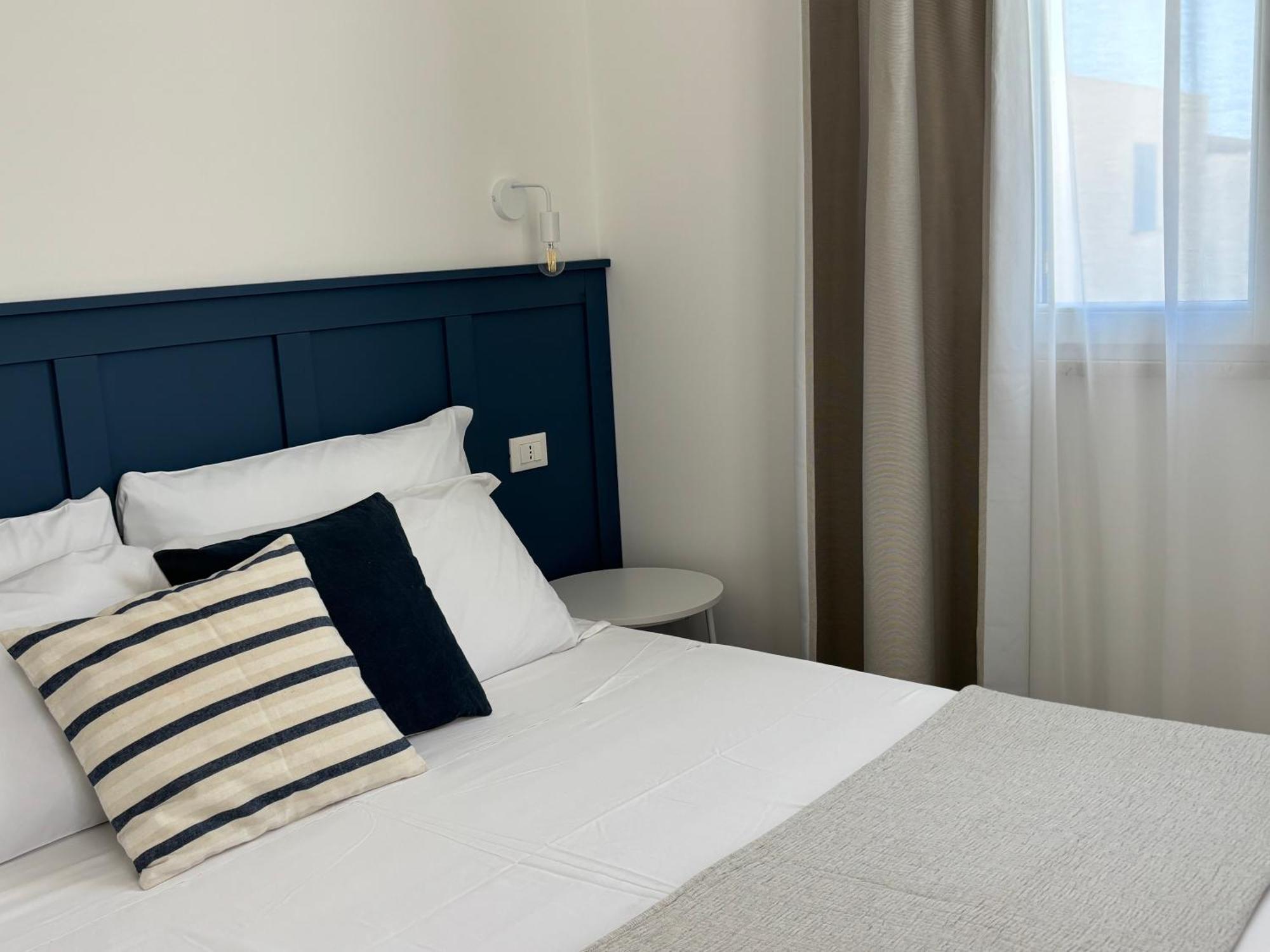 Cala Azzurra Macari Bed And Breakfast And Holidays House Bilik gambar